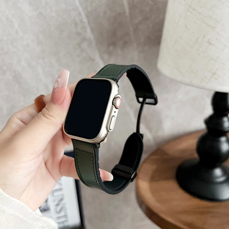 Elegantes Apple Watch Armband aus Leder von Myncase in Dunkelgrün