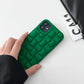 Modische iPhone Hülle aus Silikon im 3D Würfel Muster in Grün von Myncase