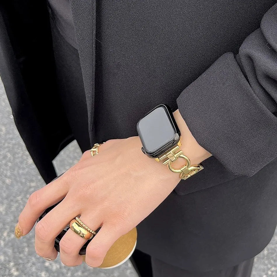 Modisches Apple Watch Kettenarmband aus Edelstahl von Myncase
